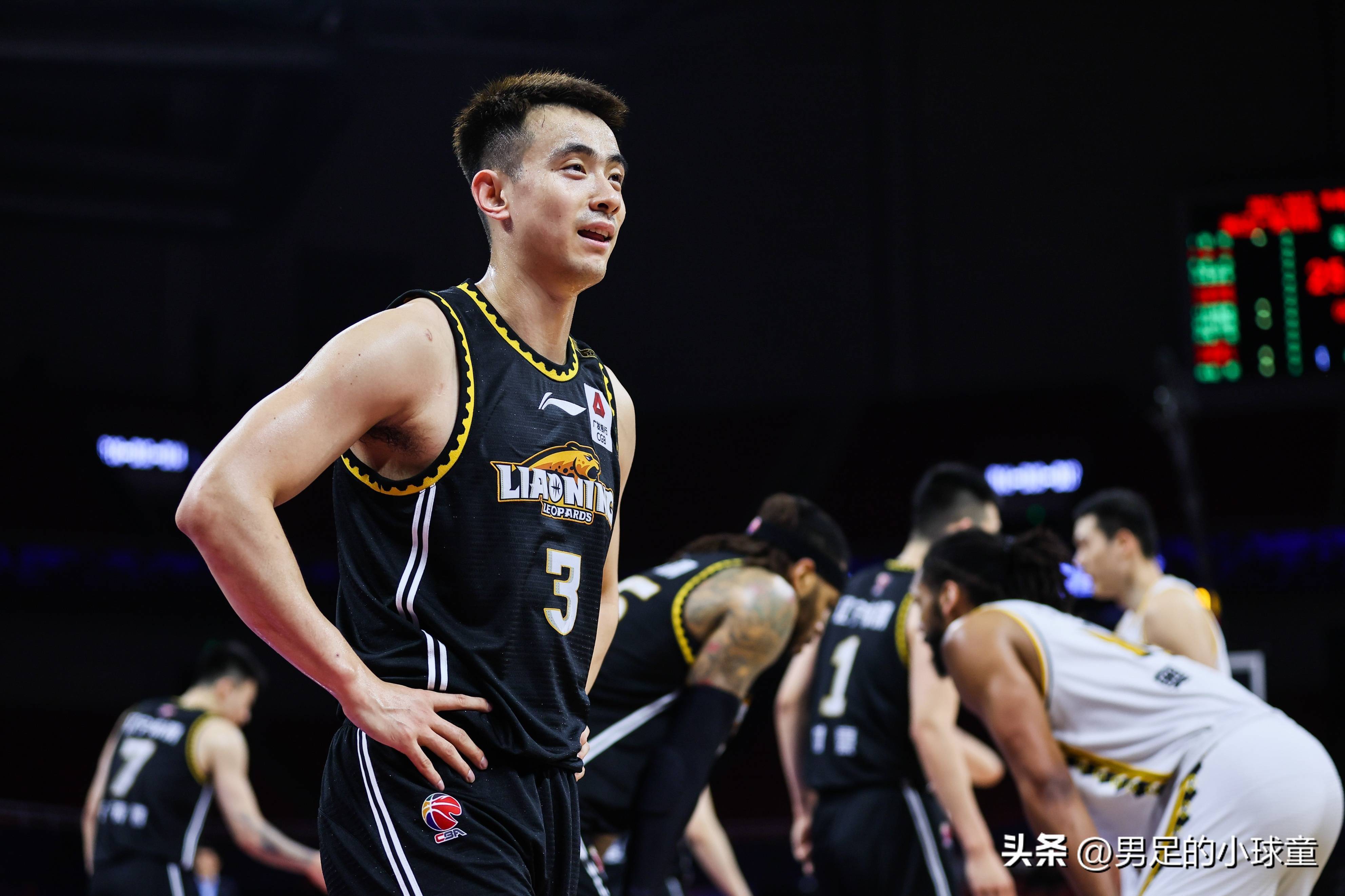 Jinnianhui官方-赛后CBA常规赛焦点战；金州勇士战术微调；引发热议；训练强度明显提升的简单介绍